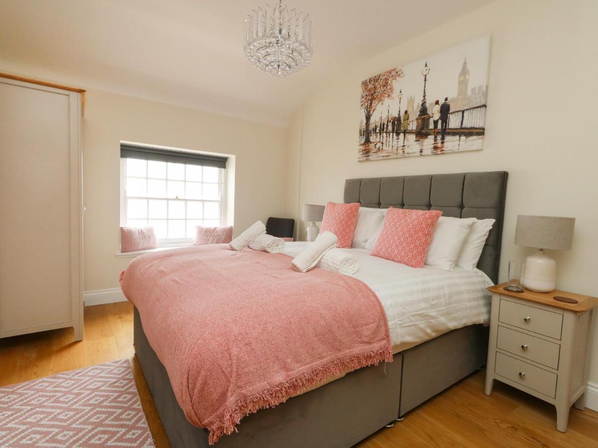 Apartment Royal Quarters *